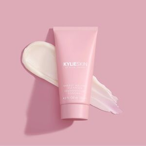 kylie skin makeup melting cleanser